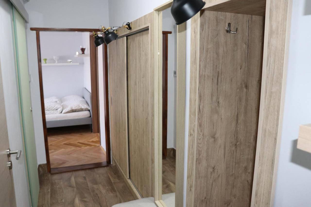 セゲドPetofi Apartmanアパートメント エクステリア 写真