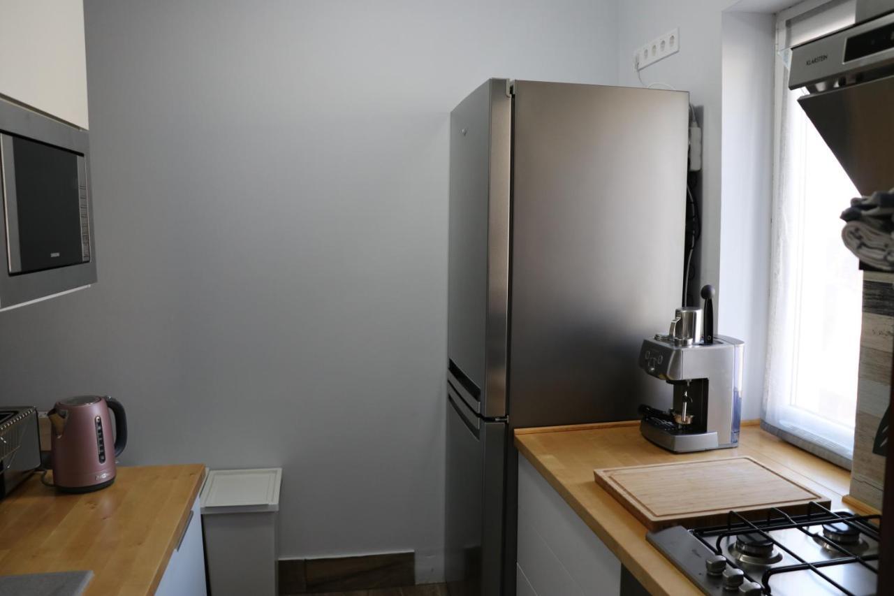 セゲドPetofi Apartmanアパートメント エクステリア 写真