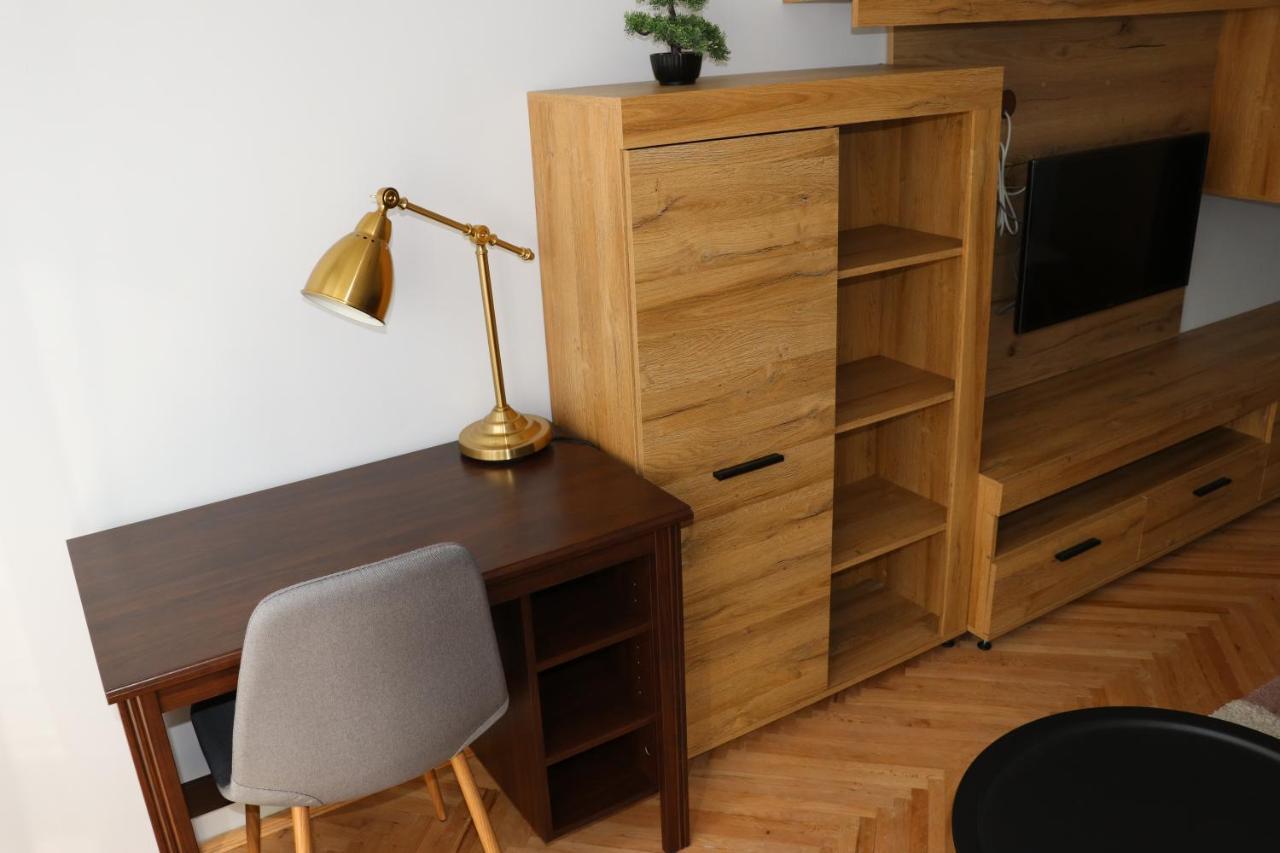 セゲドPetofi Apartmanアパートメント エクステリア 写真