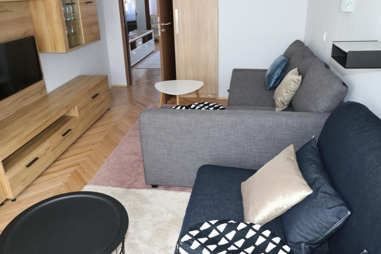 セゲドPetofi Apartmanアパートメント エクステリア 写真